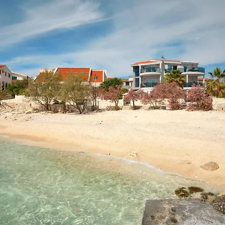 Beachfront Sevid With Heated Pool And Jacuzzi * Zaglavice
