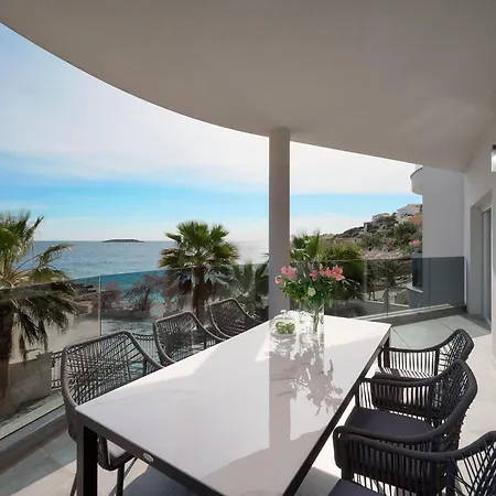 Beachfront Sevid With Heated Pool And Jacuzzi Willa Zaglavice