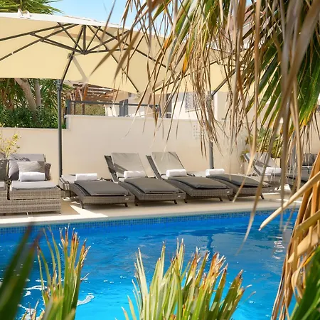 Beachfront Sevid With Heated Pool And Jacuzzi