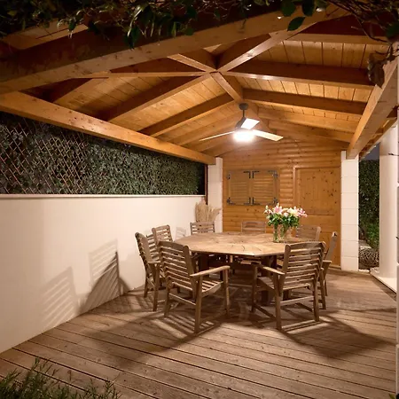 Beachfront Sevid With Heated Pool And Jacuzzi *